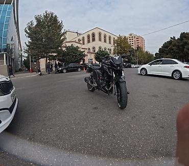 Motonəqliyyat: Şəhər və qısa məsafəli turlara uyğun, agressiv dizaynlı naked tip — 2