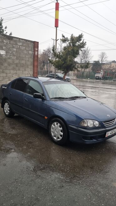 таета фиш: Toyota Avensis: 2000 г., 1.8 л, Механика, Бензин, Седан