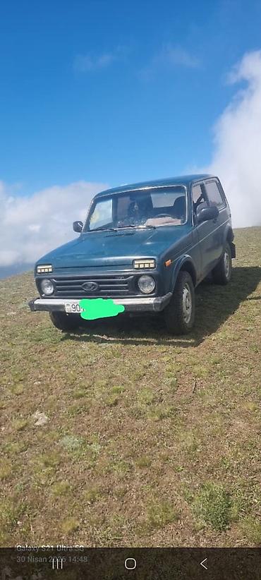 VAZ (LADA): Il 2002 qiymet 5300 deylır riyal alcıya endirim.olnacaqa — 2