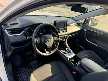 Toyota: Toyota RAV4: 2019 г., 2.4 л, Автомат, Гибрид, Внедорожник — 9