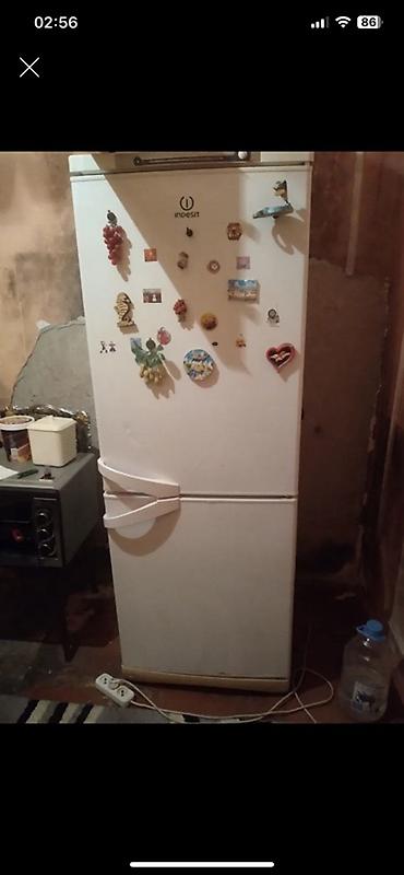 аккумулятор 12в 7а ч: Indesit iki kameralı soyuducu - Brend və model: Indesit (üst hissədə — 1