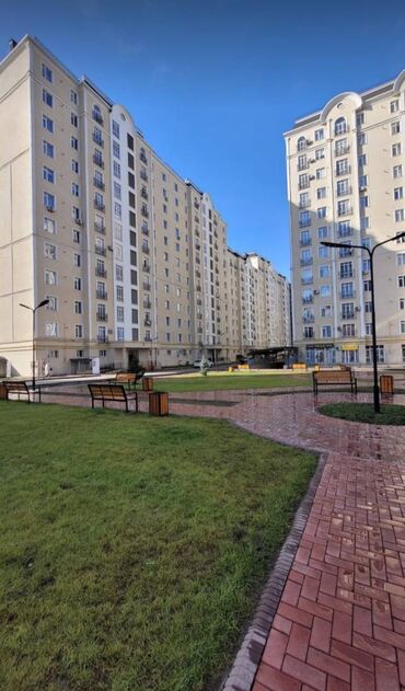 снять квартиру без риэлтора: 3 комнаты, 94 м², Элитка, 12 этаж, ПСО (под самоотделку)