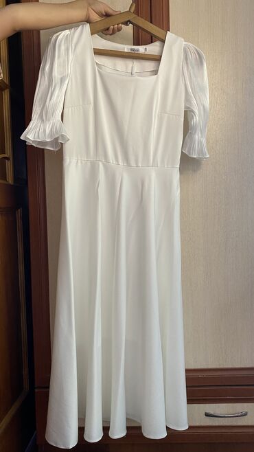 жен платье: Вечернее платье, А-силуэт, Длинная модель, Атлас, С рукавами, M (EU 38)