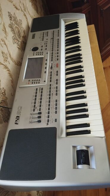 Korg pa 80 əla vıziyətdədir qiyməti 850 azn