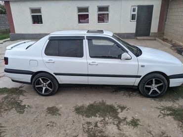 спринтер грузовой средний база: Volkswagen Vento: 1992 г., 1.8 л, Механика, Газ