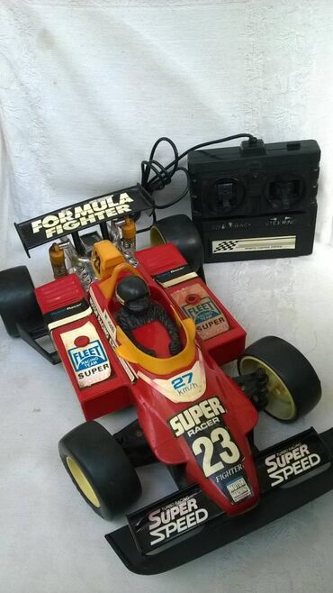 kola na daljinski: Na daljinski auto Formula 1:18 (33 cm.) na kabl, ispravan, levo/desno