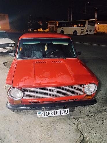 niva qapi uzluyu: Model: VAZ (Lada) “Jiguli” klassik sedan Kuzov: 4 qapılı, qırmızı rəng — 1