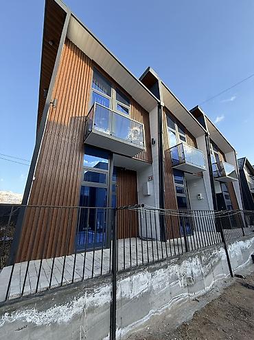 Аренда отелей и хостелов: Сдаться коттедж в бостери теплый устный 7ми местный есть кухня и так — 1