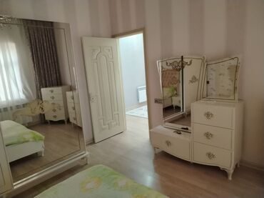 Həyət evləri və villaların satışı: Mehdiabad qəsəbəsində 5 sotda 3 mərtəbələri,7 otaqlı ev satılır — 12