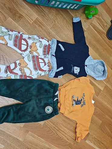 Paketi dečije odeće: Veliki paket garderobe za bebu/dečaka 74-80 Set obuhvata raznovrsne — 8