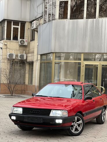 Audi: Audi 100: 1988 г., 1.8 л, Механика, Газ, Седан
