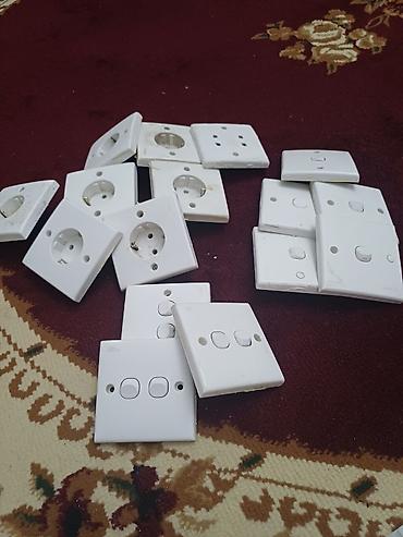 məktəbə aid profil şəkilləri: Elektrik aksesuarları dəsti - Divar üçün elektrik açarları və — 1