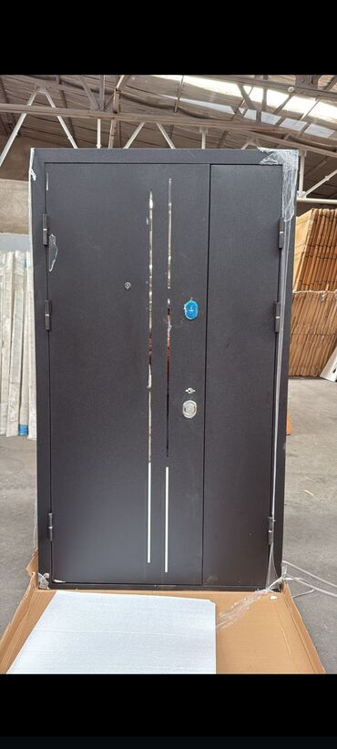 Giriş qapıları: Mənzil üçün Yeni Giriş qapısı Çərçivə ilə, Zəmanətli, Ödənişli çatdırılma, Rayonlara çatdırılma, Pulsuz çatdırılma — 16