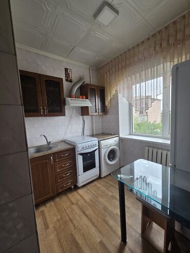 продаю дом в селе сосновка: 2 бөлмө, 50 кв. м, Жеке план, 2 кабат, Косметикалык ремонт