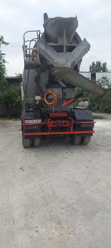 yük yeri: Mercedes-Benz betonqarışdıran (mikser) yük maşını 2002 ci ildir 10 — 5