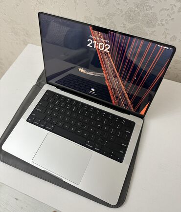 макбук про 14: Ноутбук, Apple, 16 ГБ ОЗУ, Apple M1 Pro, 14 ", Б/у, Для работы, учебы, память NVMe SSD