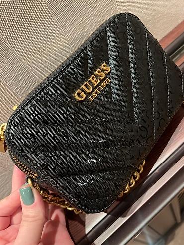 Çantalar: GUESS çiyin çantası – Black Monogram - Rəng: qara, laklı teksturalı — 3