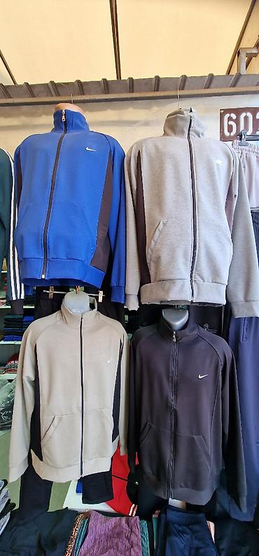 pull and bear jakne: Muške pamučne trenerke M,L,XL,XXL,3XL velične za samo 3900 din
pb — 2