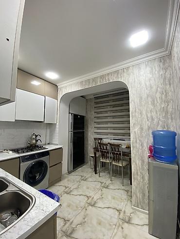 Uzunmüddətli kirayə mənzillər: 🏡 9 mərtəbəli binanın 6-cı mərtəbəsi 📐 125 kv.m 💰 167,000 AZN – — 10