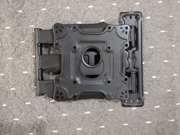 Установка телевизоров: Кронштейн для телевизора поворотно-наклонный от32до65дюймов ( продажа — 2