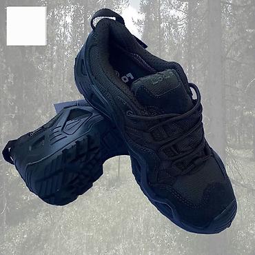 Patike: Kombat plitke patike -zelene
Dostupni brojevi 40-46
Cena 7.900 din v01 — 4