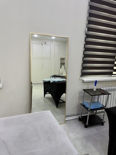 витринные полки для магазина: Полка для магазина, Другой материал