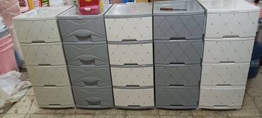 Komodlar: Yeni, Güzgüsüz — 24