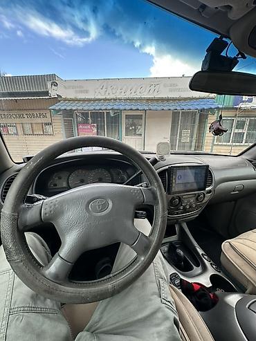 на грузовое авто: Toyota Sequoia: 2001 г., 4.7 л, Автомат, Бензин, Внедорожник — 9