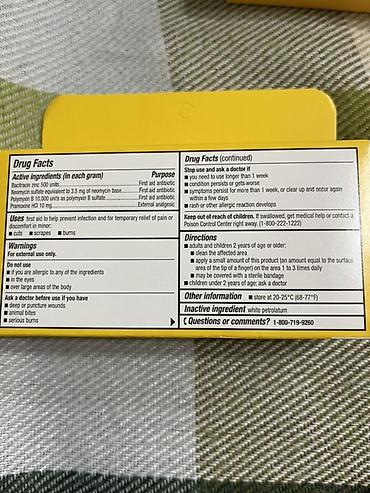 steril: *Neosporin* — antibakterial təsirli məlhəmdir. Tərkibində üç növ — 4