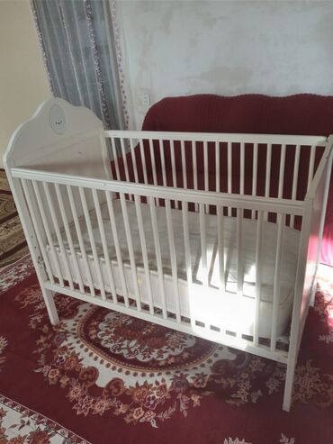 Beşiklər: Oğlan və qız üçün, Beşik