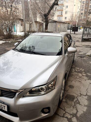 Lexus: Lexus CT: 2011 г., 1.8 л, Вариатор, Гибрид, Хэтчбэк