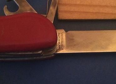victorinox: Продаю швейцарский нож Victorinox. Оригинал, привезен из Швейцарии (не — 2