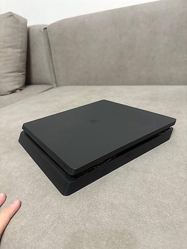 ps4 fat: PlayStation 4 Slim (черная) Комплектация: - консоль PS4 Slim; - 2 — 2