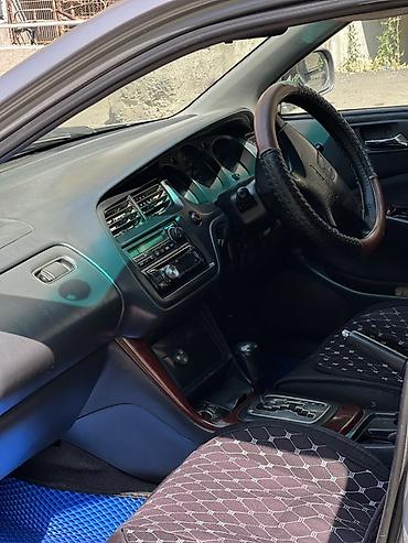 справа: Honda Accord: 2000 г., Автомат, Бензин, Универсал — 6