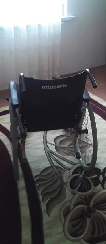 elil arabalari: Инвалидные коляски