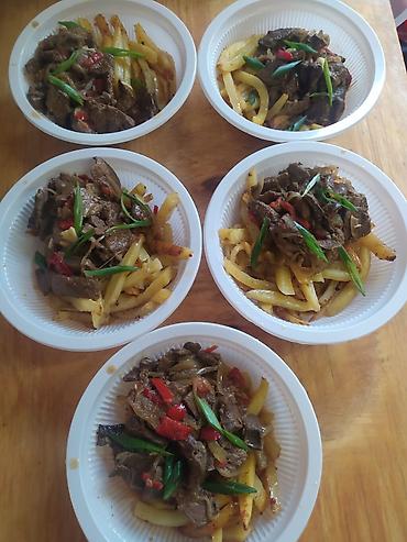 карейиский апалавка: Готовые обеды очень вкусные,на рынке более 5лет.Готовять — 6