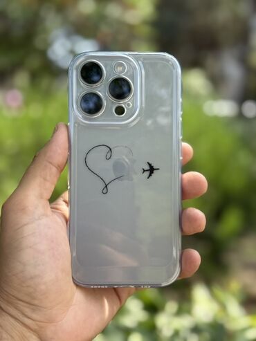 Kabrolar: Müxtəlif iPhone modelləri üçün çiçək naxışlı, şəffaf keys. Bu keys — 22