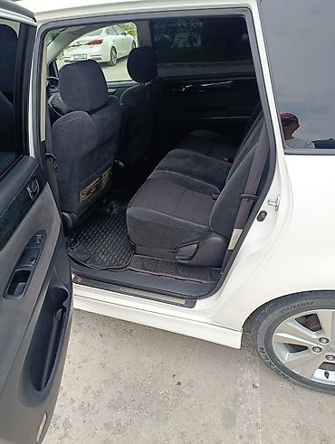 Toyota: Toyota Ipsum: 2004 г., 2.4 л, Автомат, Бензин, Минивэн — 7