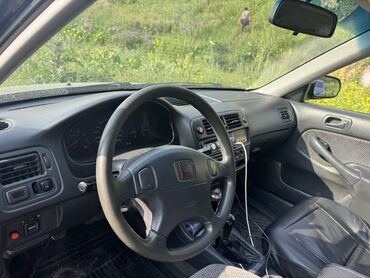 Honda: Honda Civic: 1997 г., 1.4 л, Механика, Бензин, Седан