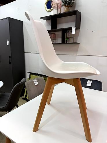 стул кухня: Стул Eames 222 - Расцветки: серый, чёрный, белый и бежевый - Размер — 3