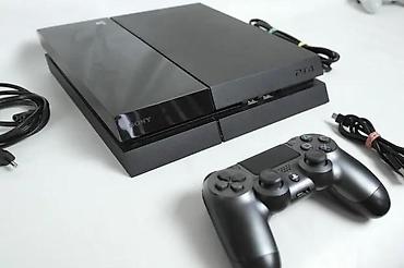 second hand shop electronics: U ponudi Sony Playstation 4 sa naslova. Konzola je novija fat — 5