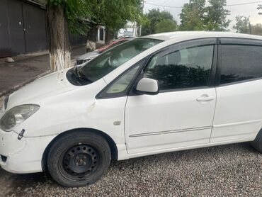 пикап машина: Toyota Corolla Verso: 2003 г., 1.5 л, Автомат, Бензин, Универсал