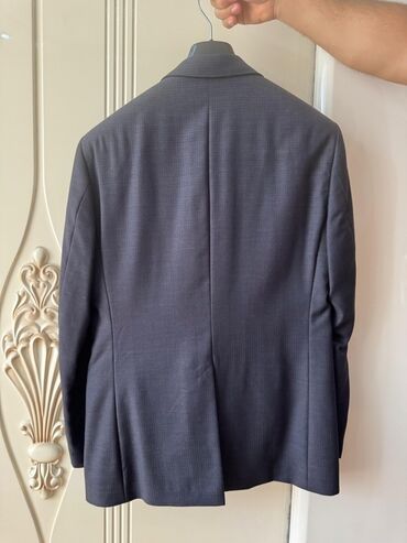 Kostyumlar: Zingal Riche brendindən tünd göy rəngli kişi kostyumu. Kostyum iki -da lalafo.az — 8 Kostyumlar: Zingal Riche brendindən tünd göy rəngli kişi kostyumu. Kostyum iki — 8