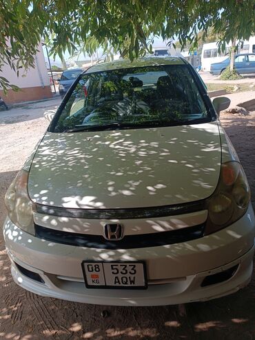дом на колеса: Honda (хэтчбек/минивэн) белого цвета. Особенности: - Компактный