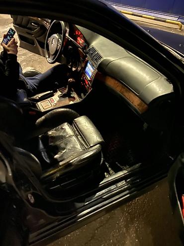 BMW: BMW 5 series: 2001 г., 2.5 л, Автомат, Бензин, Седан at lalafo.kg — 12 BMW: BMW 5 series: 2001 г., 2.5 л, Автомат, Бензин, Седан — 12