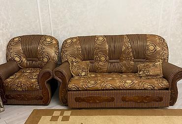 Klassik üslubda yumşaq mebel dəsti - Tərkib: 1 üçnəfərlik divan + 2