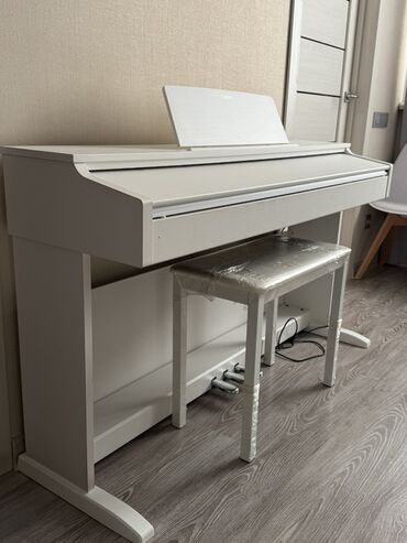 Пианино: Цифровое пианино Casio Celviano AP-270 белый. Состояние: идеальное