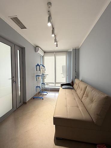 центральный: Стоматологический центр, 412 м², 8+, Частично с оборудованием,Отдельный вход — 7
