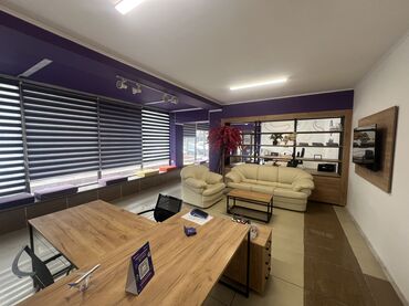 Офисы: Сдаю Офис, 57 м², В торговом центре — 7