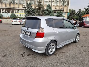 Honda: Honda Fit: 2002 г., 1.5 л, Вариатор, Бензин, Хэтчбэк